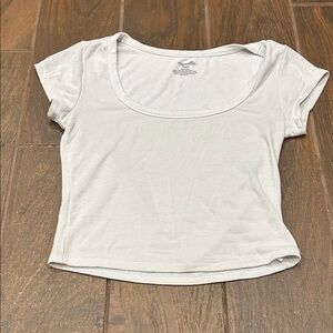 Amazon White Short Sleeve Women's Tee